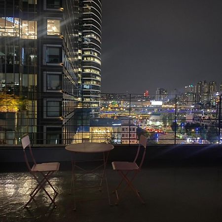 Hotel Less Seoul Bagian luar foto