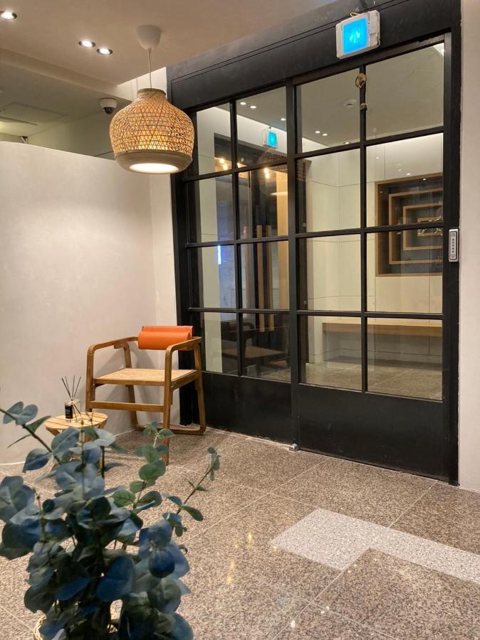 Hotel Less Seoul Bagian luar foto