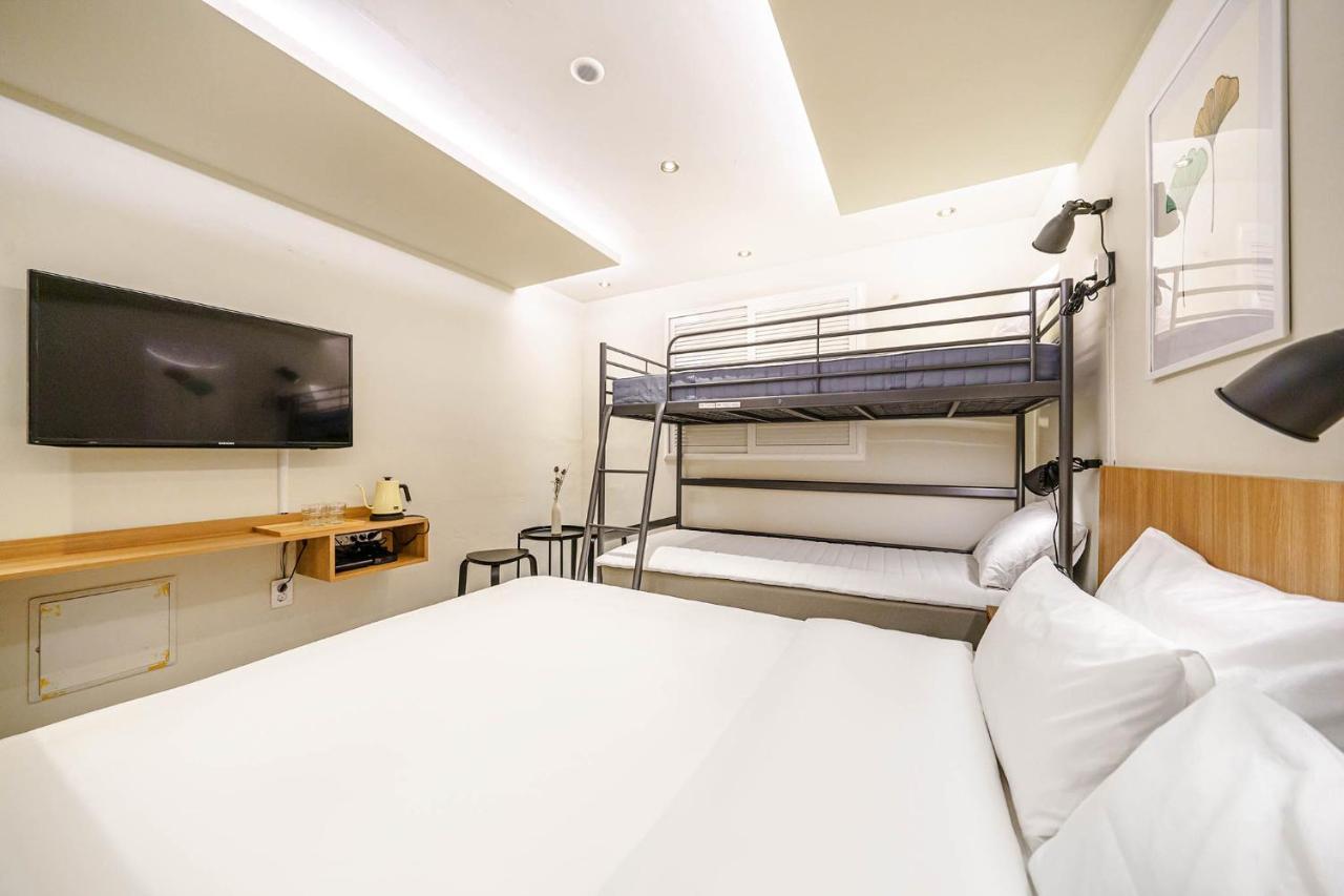 Hotel Less Seoul Bagian luar foto