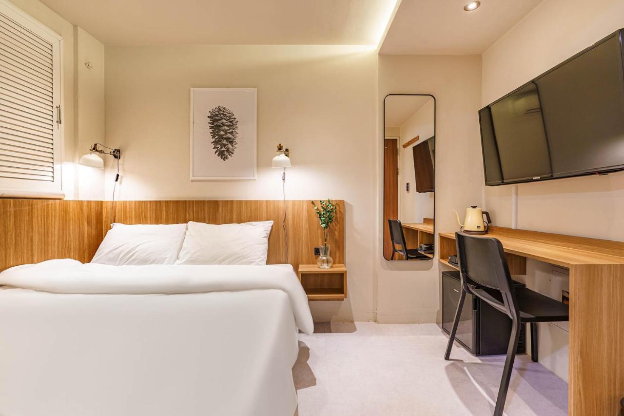 Hotel Less Seoul Bagian luar foto