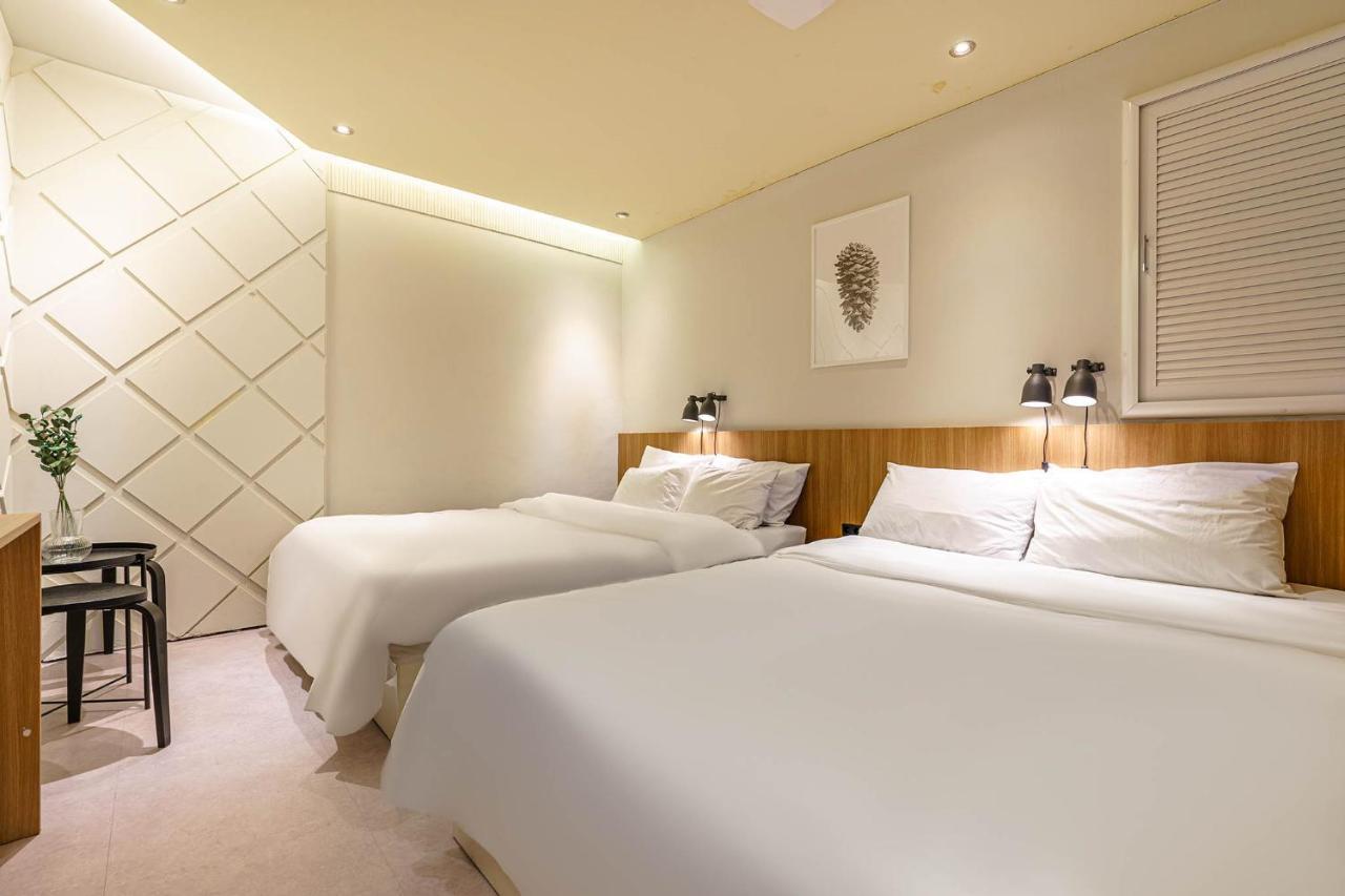 Hotel Less Seoul Bagian luar foto