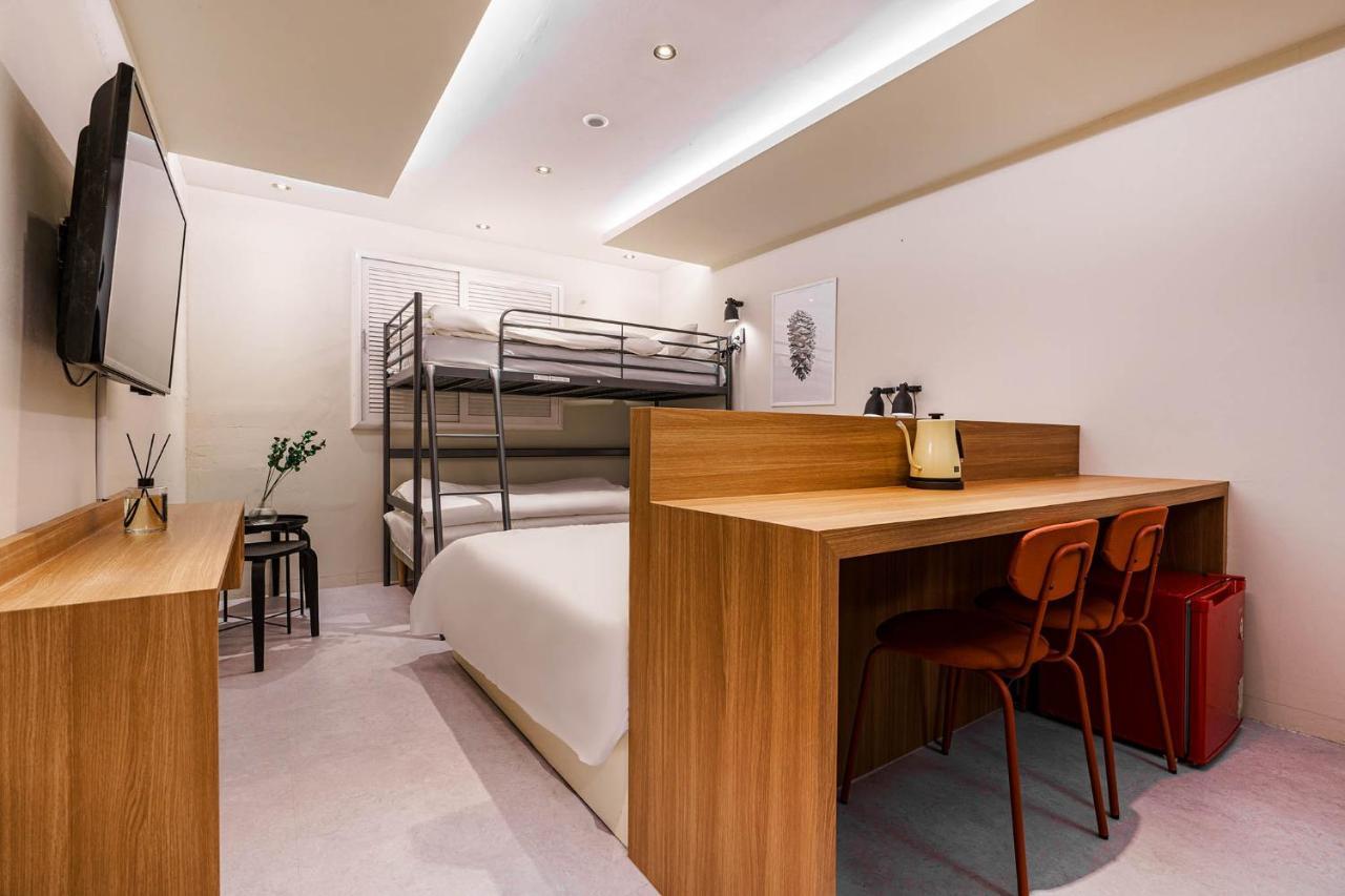 Hotel Less Seoul Bagian luar foto