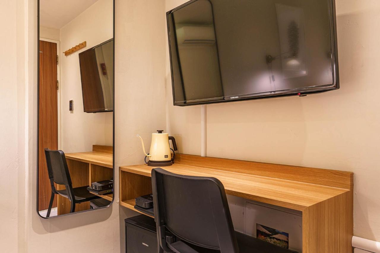 Hotel Less Seoul Bagian luar foto